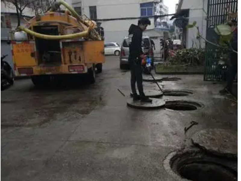 贵阳乌当区专业疏通马桶下水道、抽粪、安全可靠